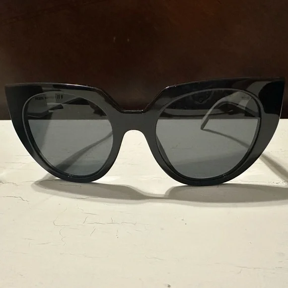 Prada Sunglasses PR 14WS - Picture 1 of 10